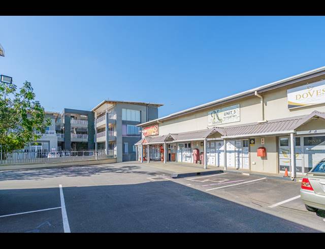 105M² OFFICE TO LET IN BALLITO DISTRICT